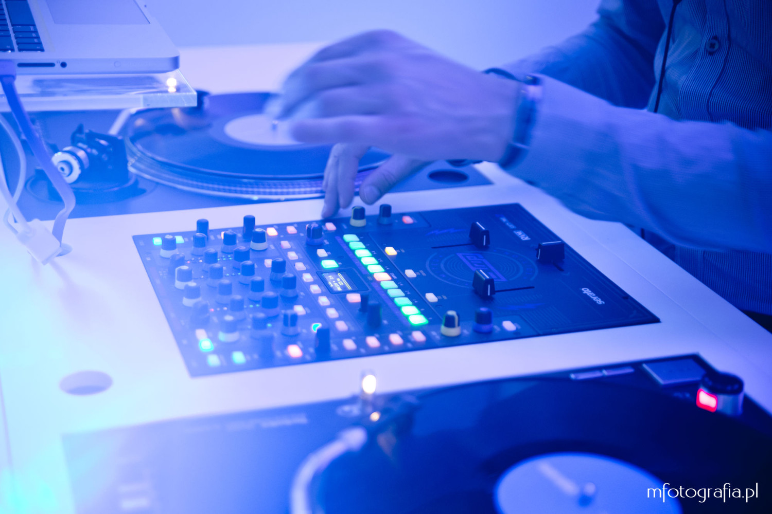 fotografia DJ na weselu